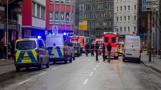 عملية طعن تخلف عددا من الجرحى في فرانكفورت والشرطة تقبض على المنفذ